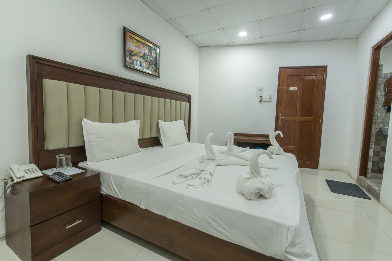 Metro City Hotel Kolombo Bagian luar foto