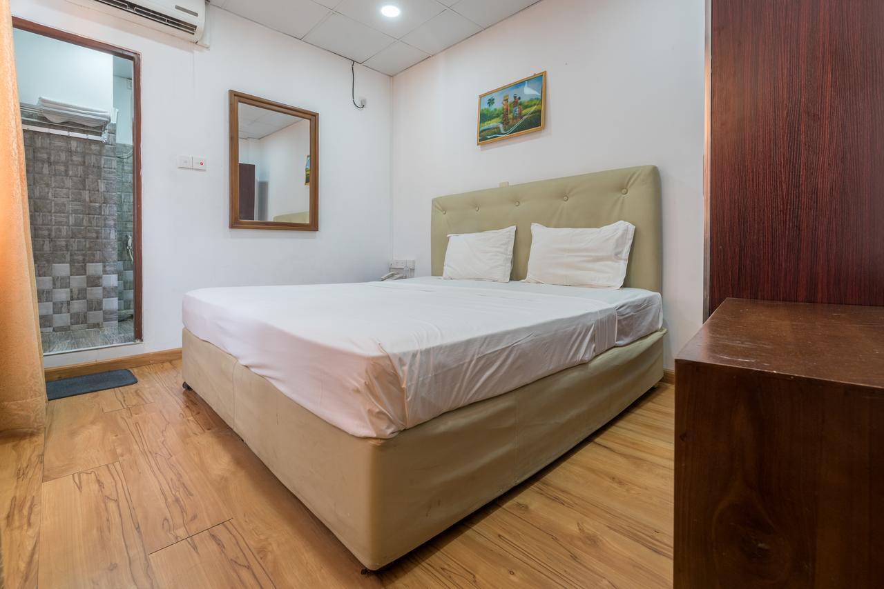Metro City Hotel Kolombo Bagian luar foto